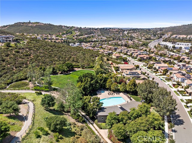 7051 Sitio Caliente, Carlsbad CA: https://media.crmls.org/medias/40018db2-5cd9-4bdb-8f1f-08a3f0bd3a6c.jpg