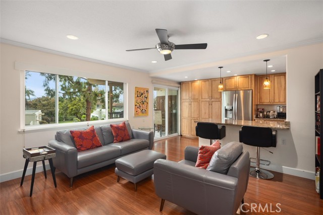 2301 Via Puerta, Laguna Woods CA: https://media.crmls.org/medias/4001b711-0cee-49bf-bfab-17e43ec835c2.jpg