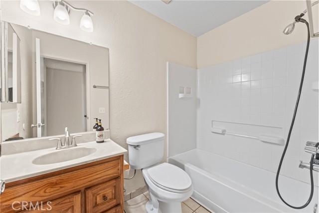 Image 25 of 36 For 915 Church Street