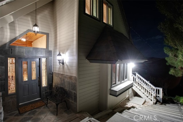 Detail Gallery Image 6 of 65 For 27720 St Bernard Ln, Lake Arrowhead,  CA 92352 - 4 Beds | 3 Baths