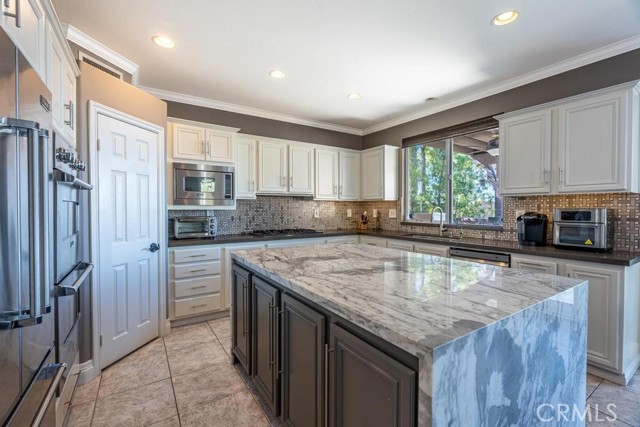 Image 24 of 52 For 26031 Tennyson Lane