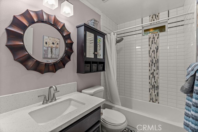 Detail Gallery Image 13 of 34 For 1360 Ashton Park Ln, Newbury Park,  CA 91320 - 3 Beds | 2/1 Baths