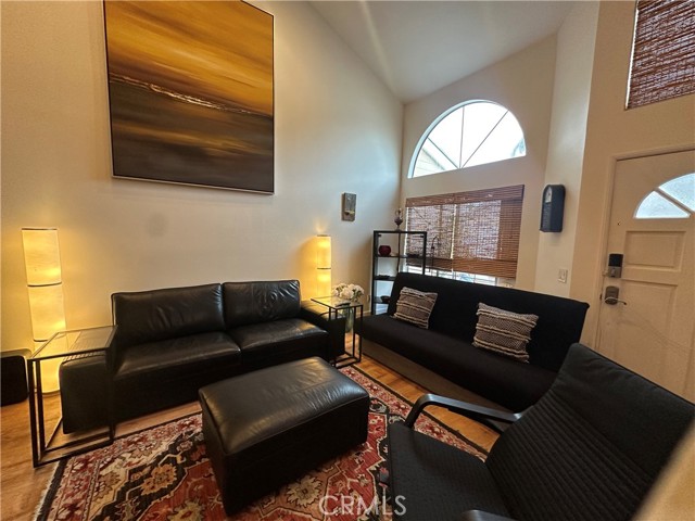 Detail Gallery Image 7 of 37 For 2217 Vanderbilt Ln #8,  Redondo Beach,  CA 90278 - 2 Beds | 1/1 Baths