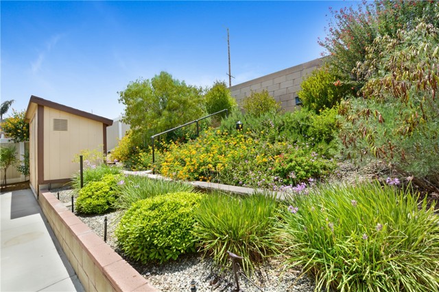 27057 Rangewood Street, Menifee CA: https://media.crmls.org/medias/4004d652-838b-4782-a110-21ad1d93b65e.jpg