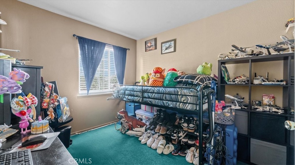 https://media.crmls.org/medias/400623ea-022d-4948-a2d5-1ba0ab231b59.jpg?preset=X-Large