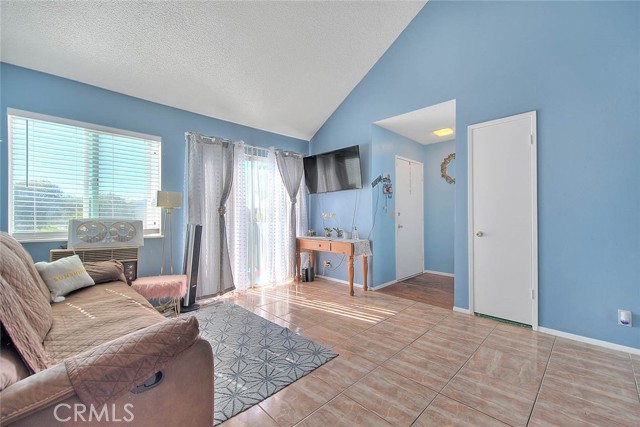 Detail Gallery Image 1 of 1 For 635 N Bristol St #41,  Santa Ana,  CA 92703 - 1 Beds | 1 Baths