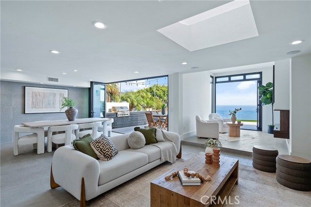 Detail Gallery Image 13 of 55 For 18300 Coastline Dr, Malibu,  CA 90265 - 4 Beds | 4 Baths