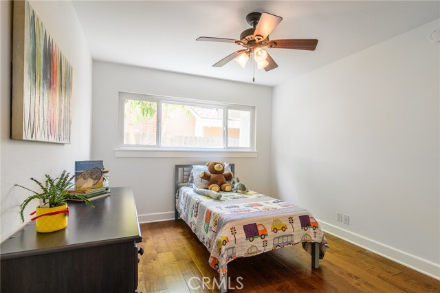 8042 Driftwood Drive, Huntington Beach CA: https://media.crmls.org/medias/40068823-eeee-454a-89f1-38383475aeb5.jpg