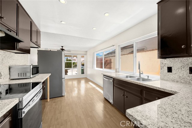 Detail Gallery Image 23 of 28 For 4182 Escudero Dr, Irvine,  CA 92620 - 3 Beds | 2 Baths