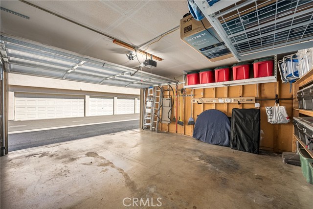 5497 E Willow Woods Lane, Anaheim CA: https://media.crmls.org/medias/400729f8-f3af-4daf-b07b-8b7a85c3ff3f.jpg