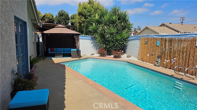 Detail Gallery Image 41 of 44 For 17912 Gridley Rd, Artesia,  CA 90701 - 4 Beds | 3 Baths