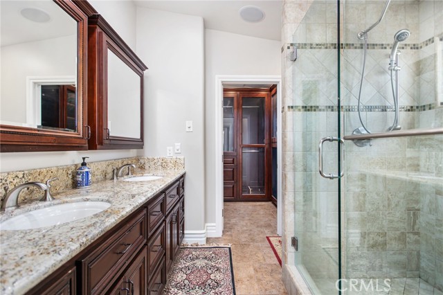 Image 38 of 75 For 22571 Canyon Lake Drive
