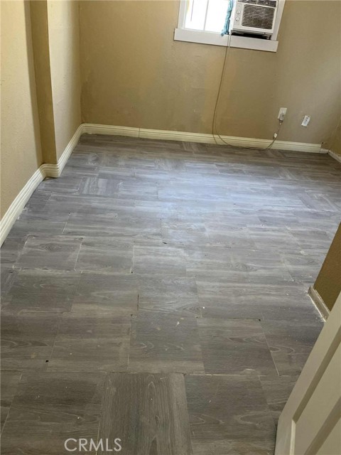 Detail Gallery Image 4 of 13 For 9154 Laurel Ave, Fontana,  CA 92335 - 6 Beds | 2 Baths