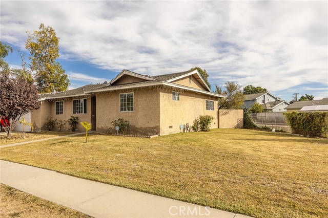 Detail Gallery Image 2 of 21 For 10438 Victoria Ave, Whittier,  CA 90604 - 3 Beds | 2 Baths