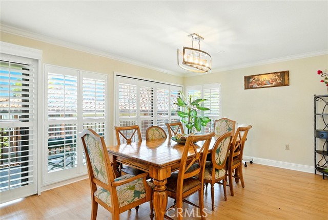 6322 Riviera Cir., Long Beach CA: https://media.crmls.org/medias/400c20ee-3643-412c-9131-98ac035de611.jpg
