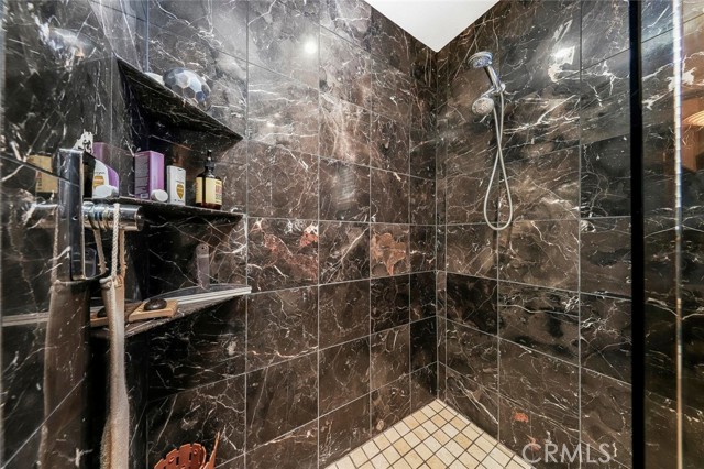 5618 Gardendale Lane, Palmdale CA: https://media.crmls.org/medias/400caa54-5be3-41de-b07a-66732f95b308.jpg
