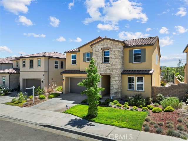 19162 Lauren Lane, Saugus CA: https://media.crmls.org/medias/400d371a-c18d-4e3d-b592-d3a4ea509774.jpg