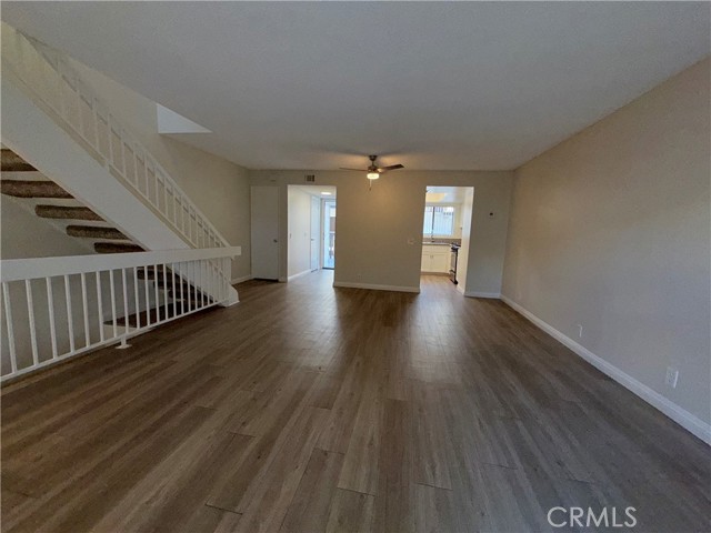 Detail Gallery Image 9 of 26 For 5250 Colodny Dr #19,  Agoura Hills,  CA 91301 - 2 Beds | 2/1 Baths