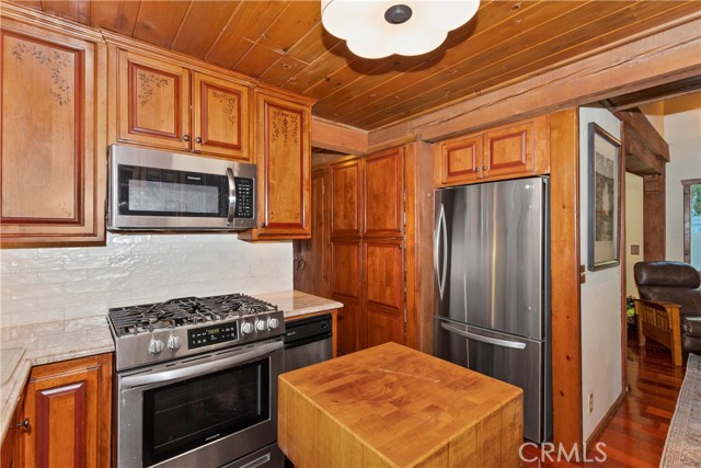 Detail Gallery Image 21 of 56 For 23280 Brookside Rd, Crestline,  CA 92325 - 3 Beds | 3/1 Baths