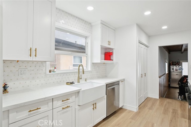 3686 Palo Verde Avenue, Long Beach CA: https://media.crmls.org/medias/400d7d74-9312-4552-a9ae-b91db7eb731c.jpg