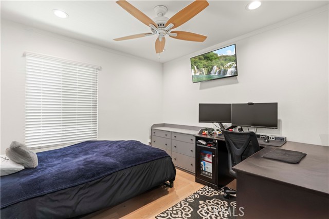 Detail Gallery Image 20 of 23 For 26816 Cold Springs St, Calabasas,  CA 91301 - 3 Beds | 3 Baths
