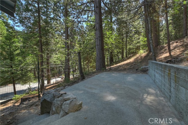 Detail Gallery Image 35 of 40 For 26661 Lake Forest Dr, Twin Peaks,  CA 92391 - 3 Beds | 2/1 Baths