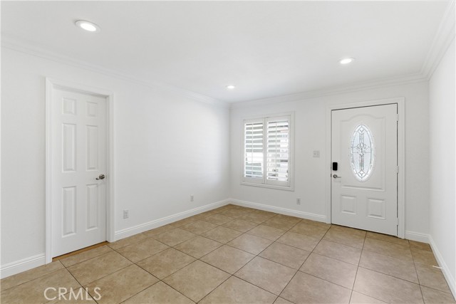 Detail Gallery Image 4 of 36 For 20031 Shorewood, Huntington Beach,  CA 92646 - 3 Beds | 2 Baths