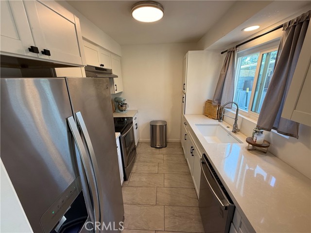 Detail Gallery Image 13 of 36 For 1107 W Memory Ln 17b,  Santa Ana,  CA 92706 - 3 Beds | 1/1 Baths