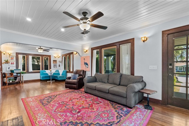 1719 Monte Vista Street, Pasadena CA: https://media.crmls.org/medias/400ede34-780a-49ab-a999-623fe0d476cd.jpg