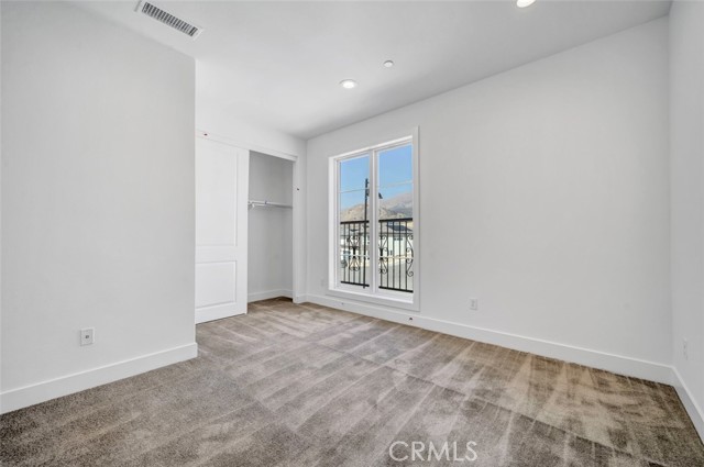 Detail Gallery Image 26 of 36 For 20638 W Deer Grass Ct Ct, Porter Ranch,  CA 91326 - 5 Beds | 5/1 Baths