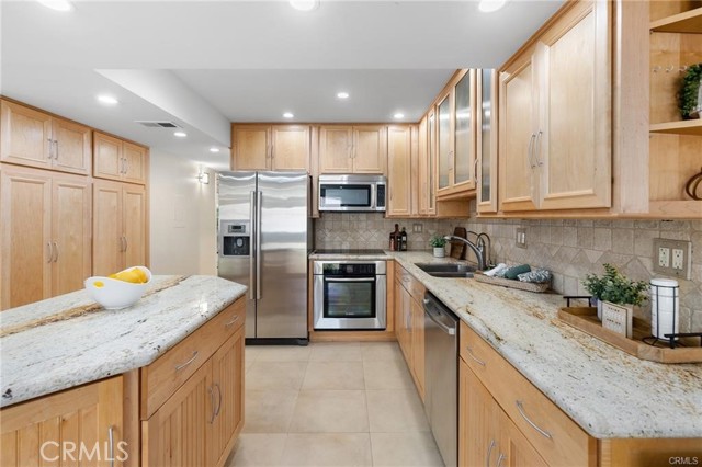 Detail Gallery Image 10 of 30 For 23401 Park Sorrento #55,  Calabasas,  CA 91302 - 2 Beds | 2 Baths