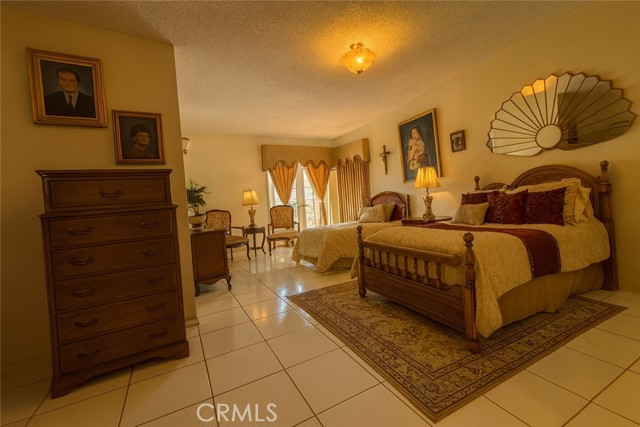 5391 Camino Real, Jurupa Valley CA: https://media.crmls.org/medias/401180e5-4bc5-4675-b40f-992758d1d30b.jpg