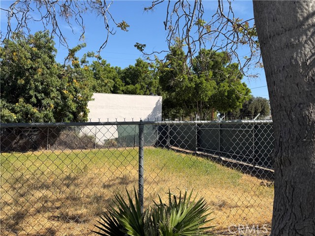 Detail Gallery Image 4 of 6 For 507 E 5th, Corona,  CA 92879 - – Beds | – Baths