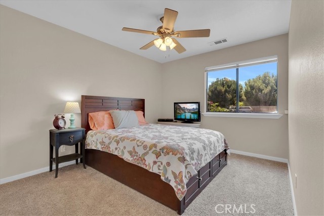 801 Vine St, Exeter CA: https://media.crmls.org/medias/4012e14c-31ff-4032-b51d-c70f81b4b5a5.jpg