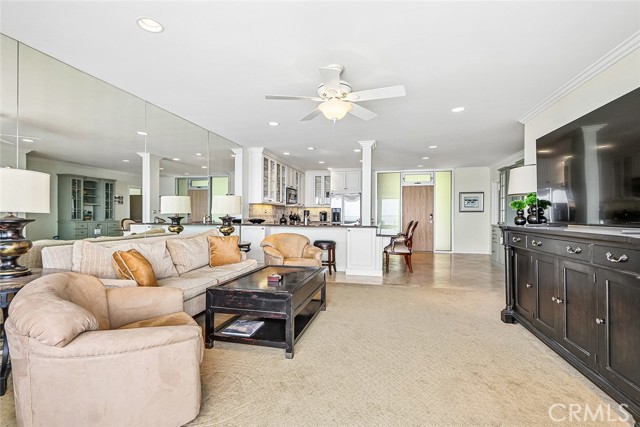 31755 Coast Hwy., Laguna Beach CA: https://media.crmls.org/medias/40130d66-9c96-4c0b-8edb-1bea1b83187f.jpg