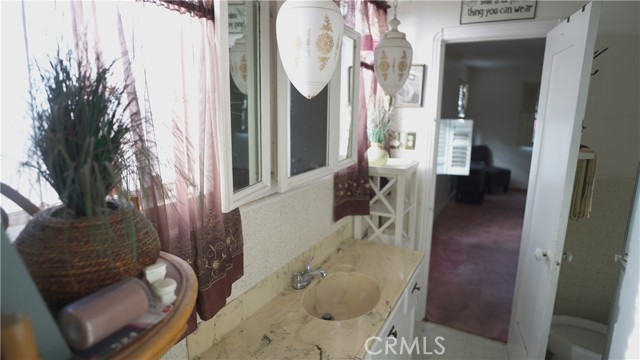 214 E 92nd, Los Angeles CA: https://media.crmls.org/medias/4013ae76-478e-453d-bd4d-15610e1d18e4.jpg