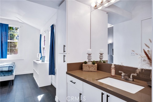 3711 Baldwin Street, Lincoln Heights CA: https://media.crmls.org/medias/40155d17-1ea4-4ee9-85f7-ce04b9f8dbd4.jpg