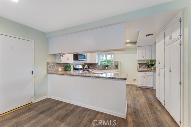 1073 E Knollcrest Drive, Covina CA: https://media.crmls.org/medias/4016ba71-3e26-49a8-ba51-723a313319cb.jpg