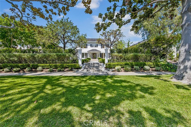 Detail Gallery Image 1 of 28 For 333 S Arden Bld, Los Angeles,  CA 90020 - 5 Beds | 4/1 Baths