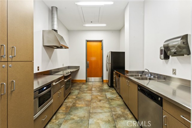 31 Soho, Irvine CA: https://media.crmls.org/medias/4018bac0-ed74-45db-a5bb-f75665ec22a0.jpg