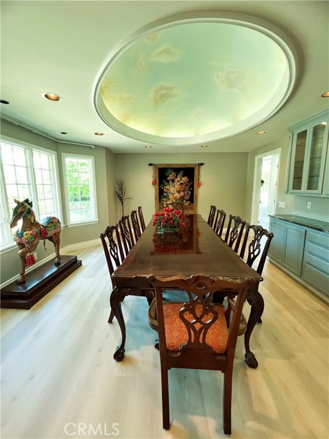 270 W Lemon Avenue, Arcadia CA: https://media.crmls.org/medias/4018bdcf-f18e-4df6-8cec-5c587b0aa20f.jpg