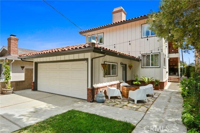 24450 Ward Street, Torrance CA: https://media.crmls.org/medias/40191ac4-5b7d-46b1-8d1c-f5c2e1b5302d.jpg
