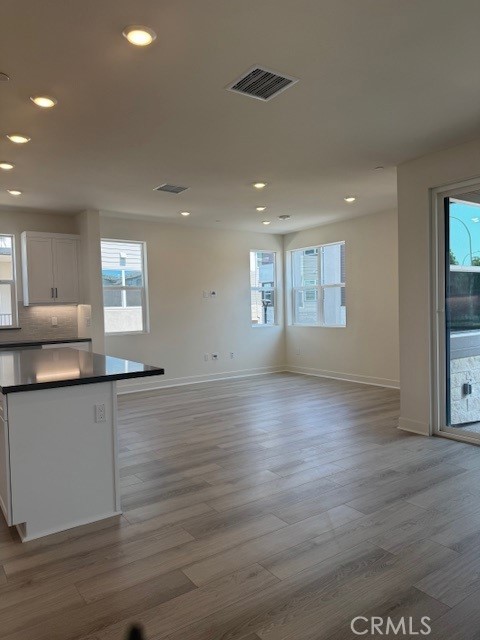 Detail Gallery Image 5 of 13 For 3564 E Indigo Privado, Ontario,  CA 91764 - 3 Beds | 2/1 Baths
