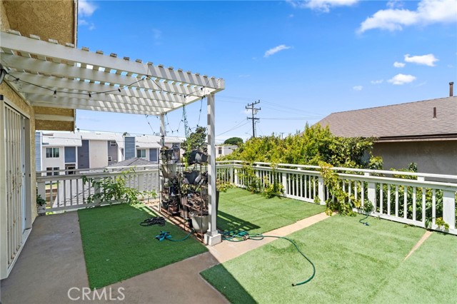2703 Gates AVE, Redondo Beach CA: https://media.crmls.org/medias/401af0f1-c7ab-48b3-a992-636c0e5f824a.jpg