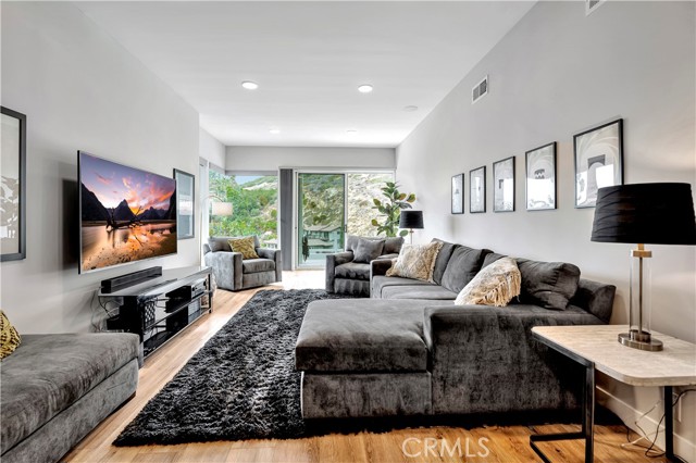 Detail Gallery Image 54 of 68 For 553 Temple Hills Dr, Laguna Beach,  CA 92651 - 5 Beds | 4/1 Baths
