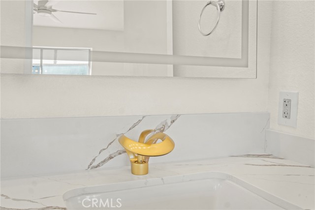 Detail Gallery Image 11 of 27 For 2130 Matthew Ave, Rosamond,  CA 93560 - 3 Beds | 2 Baths