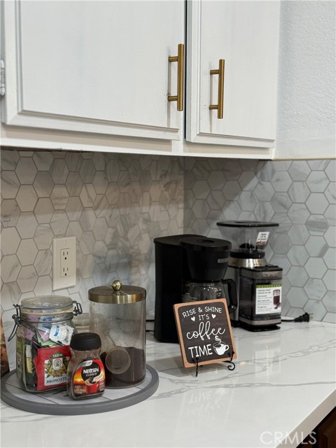 Detail Gallery Image 6 of 27 For 16001 S Vermont #60,  Gardena,  CA 90247 - 3 Beds | 3 Baths