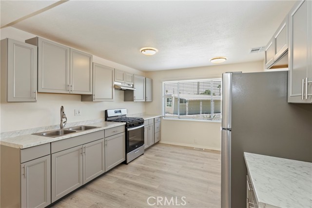 Detail Gallery Image 13 of 21 For 260 N Lyon Ave #6,  Hemet,  CA 92543 - 2 Beds | 1 Baths