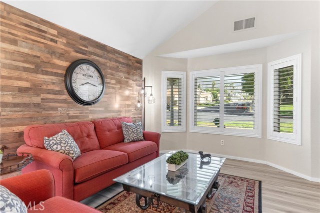 1440 Amanda Place, Upland CA: https://media.crmls.org/medias/401f4ec4-fff9-4faf-a6cb-6f2818c64ee0.jpg