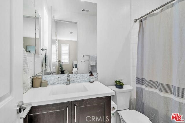 Detail Gallery Image 7 of 30 For 446 via Maggiore, Chula Vista,  CA 91914 - 5 Beds | 4/1 Baths